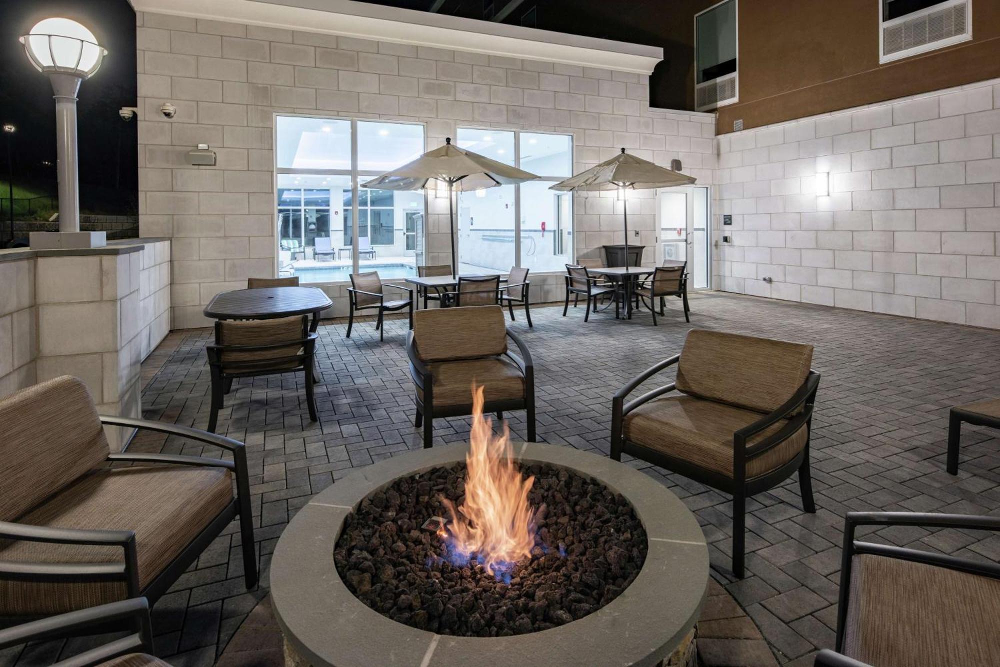 Hampton Inn & Suites Rocky Hill - Hartford South Εξωτερικό φωτογραφία